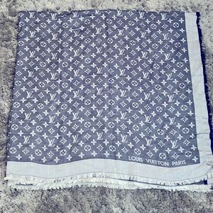 Louis Vuitton oversized scarf